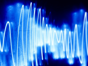 Audio sound wave representing resonant frequency.