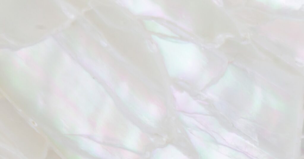 Mother of pearl pearloid.